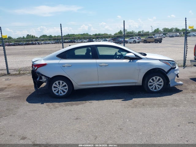 Hyundai ACCENT SE 2022 3KPC24A60NE176482 Image 13