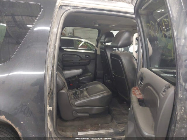 2010 CADILLAC ESCALADE ESV 1GYUKJEF4AR216780 Photo 7