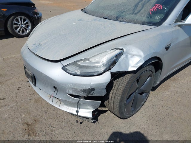 Tesla 2018 2018 5YJ3E1EB1JF065277 Image 6