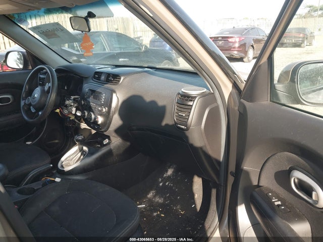 2015 Kia Soul მანქანა იყიდება აუქციონზე, vin: KNDJN2A21F7234374, აუქციონის ნომერი: 43065653