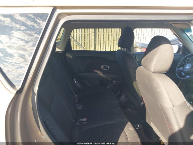 2015 Kia Soul მანქანა იყიდება აუქციონზე, vin: KNDJN2A21F7234374, აუქციონის ნომერი: 43065653