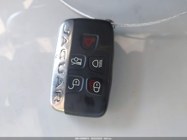 2017 JAGUAR XE SAJAD4BV9HA964676 Photo 10