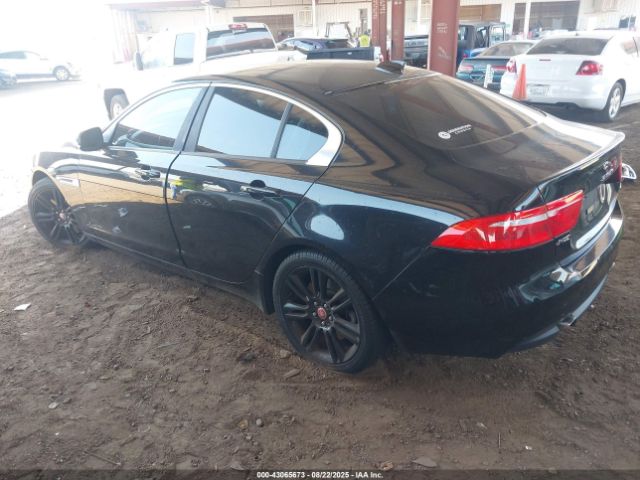 2017 JAGUAR XE SAJAD4BV9HA964676 Photo 2