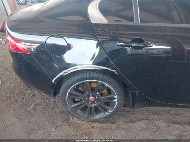 2017 JAGUAR XE SAJAD4BV9HA964676 Photo 5