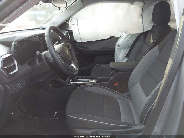 Chevrolet l3t 2025 KL79MRSL0SB159130 Image 5