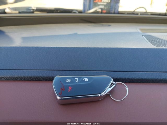 2022 VOLKSWAGEN ID.4 WVGKMPE25NP051326 Photo 10