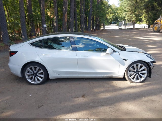 Tesla MODEL 3 2018 5YJ3E1EB8JF067799 Image 12