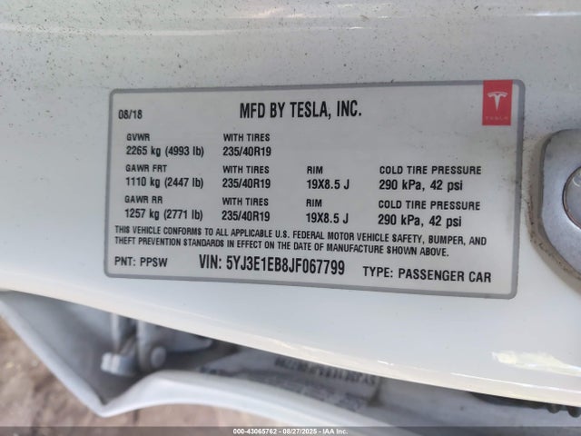 2018 TESLA MODEL 3 5YJ3E1EB8JF067799 Photo 8