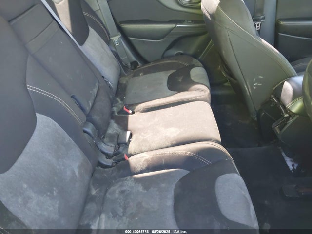 Продажа на аукционе авто 2017 Jeep Cherokee Altitude Fwd, vin: 1C4PJLAB0HW502562, номер лота: 43065786