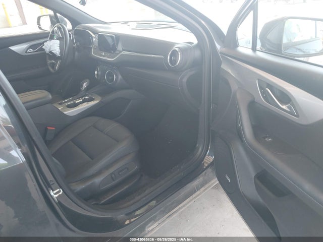 3GNKBJRS5NS172271 Chevrolet lgx