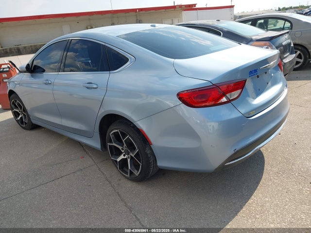 1C3CCCAB6FN745115 Chrysler 200