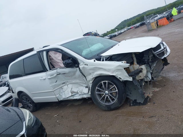 Aukcja sprzedaży 2017 Dodge Grand Caravan Sxt, vin: 2C4RDGCG0HR825244, numer aukcji: 43066066