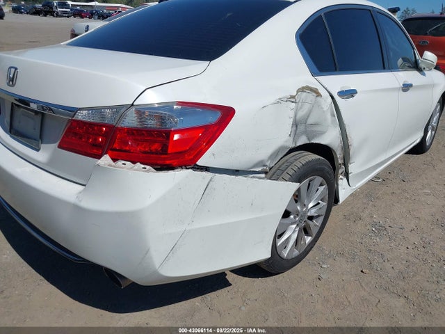 Honda k24w1 2015 1HGCR2F89FA156506 Image 18