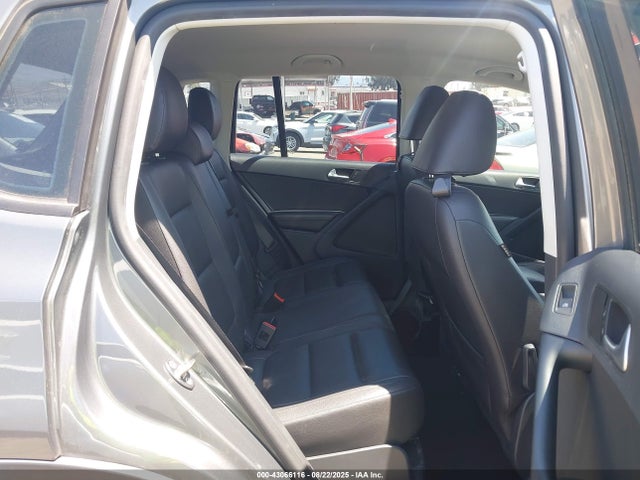WVGAV7AX7HK024981 Volkswagen 2.0 tsi