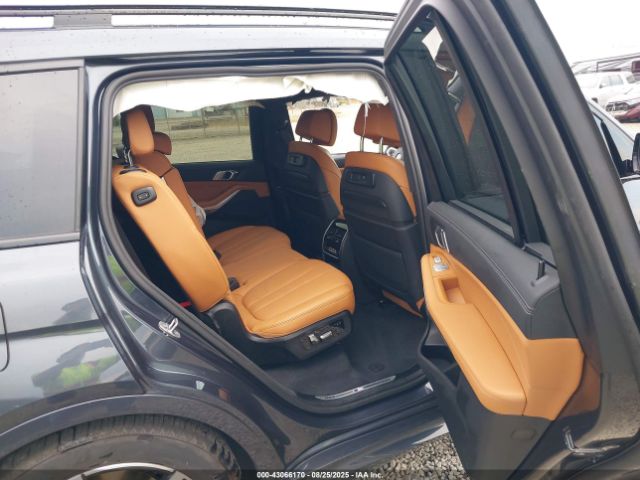 2022 BMW X7 5UXCW2C00N9L81661 Photo 7