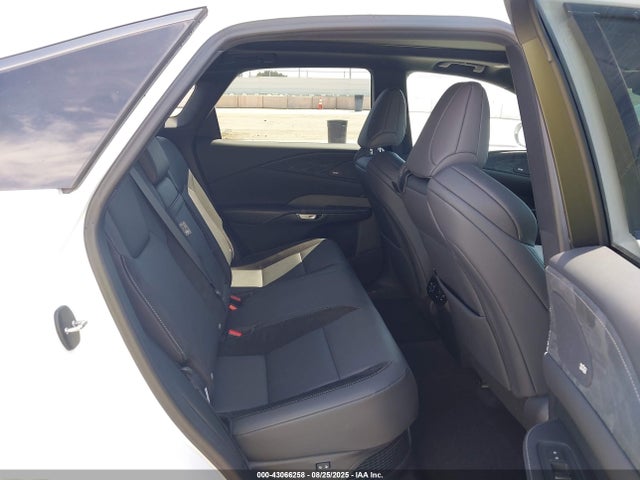Lexus t24a-fts, 1zm+1ym 2023 2T2BCMEAXPC009454 Image 8