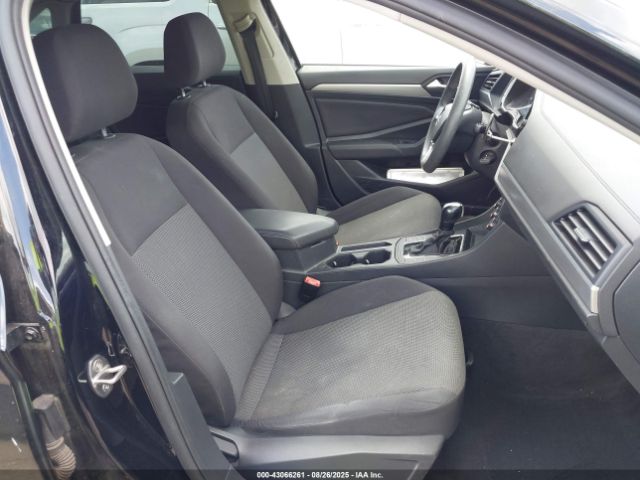 2019 VOLKSWAGEN JETTA 3VWC57BU5KM152733 Photo 4