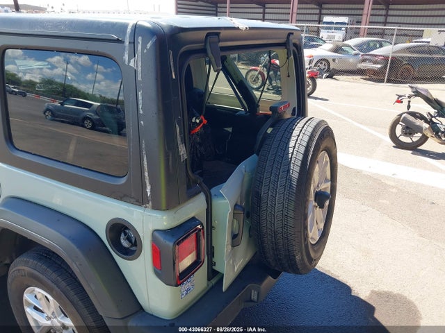 1C4HJXDN7PW619152 Jeep Wrangler 4-door Sport S 4x4