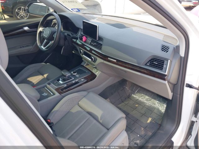 2019 AUDI Q5 WA1BNAFY6K2061240 Photo 4