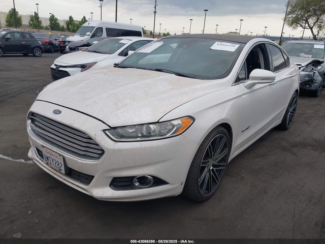 Ford 2016 2016 3FA6P0RUXGR366978 Image 2