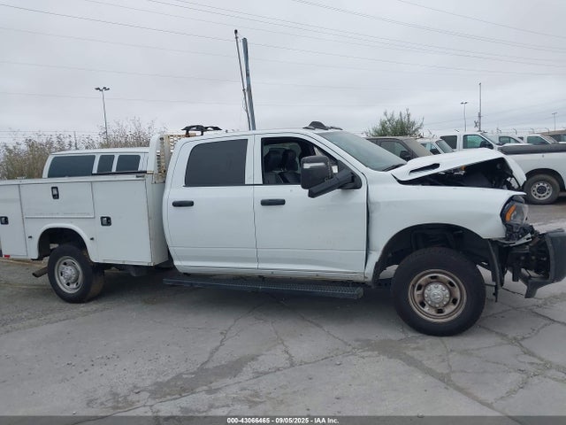RAM 2023 2023 3C6UR5HJ6PG652796 Image 13