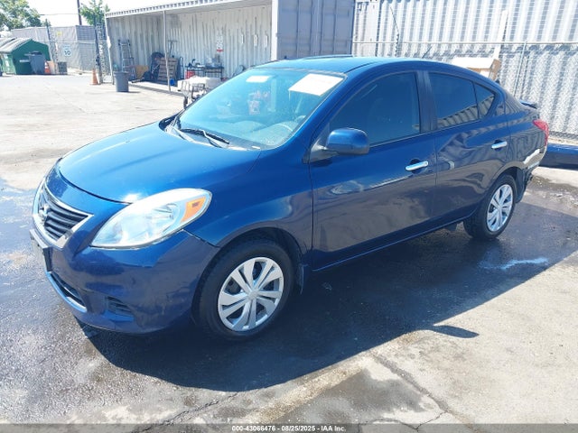Nissan Versa 2014 3N1CN7AP1EL809085 Image 2