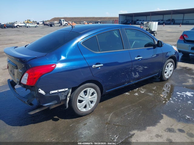 Nissan Versa 2014 3N1CN7AP1EL809085 Image 4