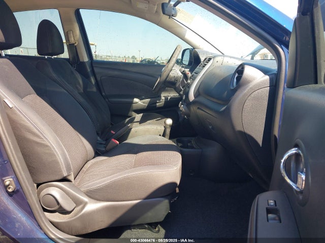 Nissan Versa 2014 3N1CN7AP1EL809085 Image 5