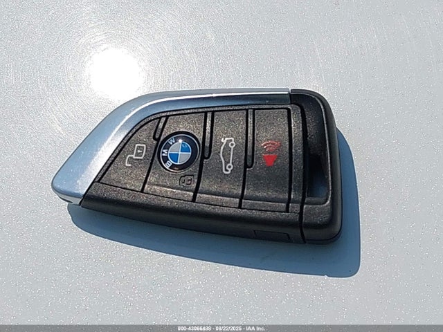 3MW5R1J01N8C41964 BMW 330I
