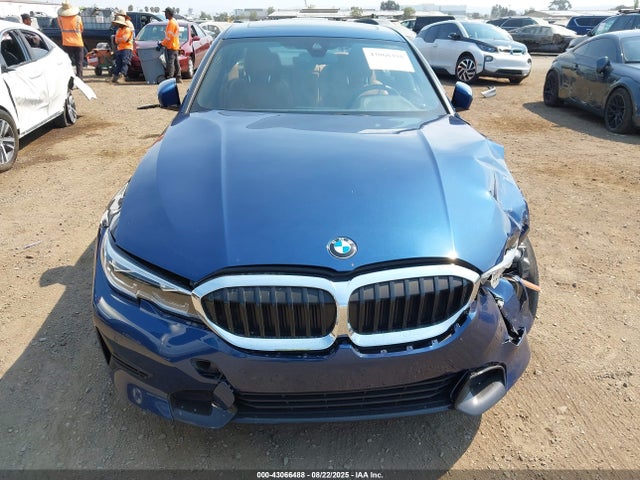 3MW5R1J01N8C41964 BMW 330I