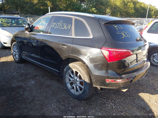 2011 AUDI Q5 WA1LFAFP3BA037881 Photo 2
