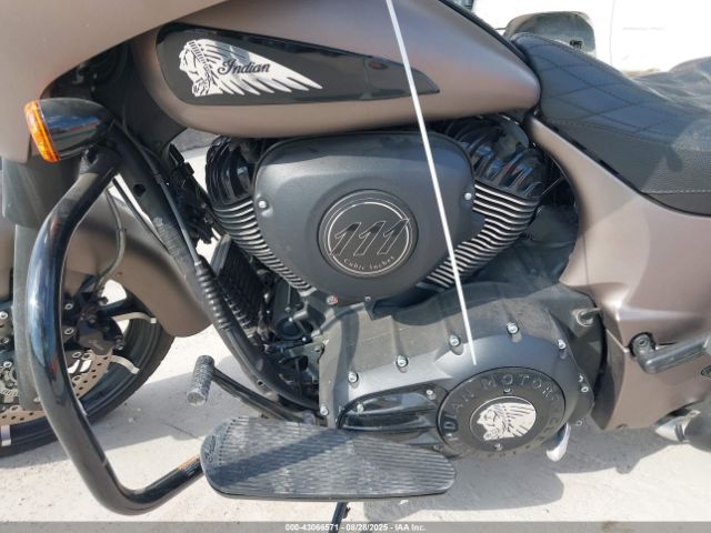 2019 INDIAN MOTORCYCLE CO. CHIEFTAIN 56KTCDAA0K3375238 Photo 8