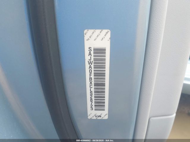 2012 JAGUAR XF SAJWA0FBXCLS28723 Photo 8