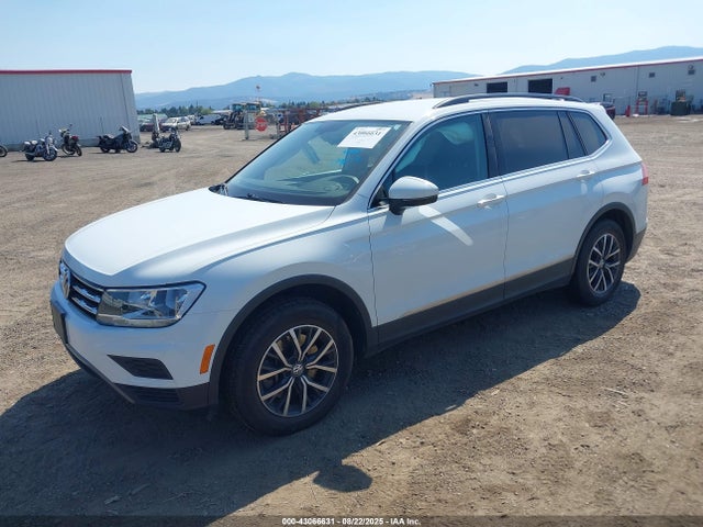 Volkswagen Tiguan 2020 3VV2B7AX9LM092848 Image 2