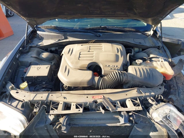 Chrysler 300 2015 2C3CCAAGXFH929675 Image 10