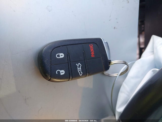 Chrysler 300 2015 2C3CCAAGXFH929675 Image 11