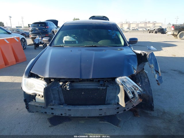 Chrysler 300 2015 2C3CCAAGXFH929675 Image 12
