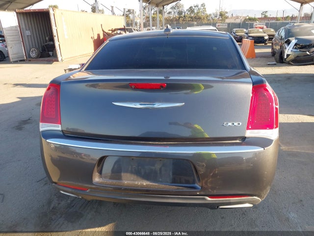 Chrysler 300 2015 2C3CCAAGXFH929675 Image 16