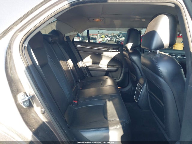 Chrysler 300 2015 2C3CCAAGXFH929675 Image 8