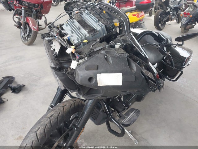 1HD1KTP18MB648158 Harley-Davidson Road Glide Special