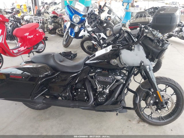 1HD1KTP18MB648158 Harley-Davidson Road Glide Special