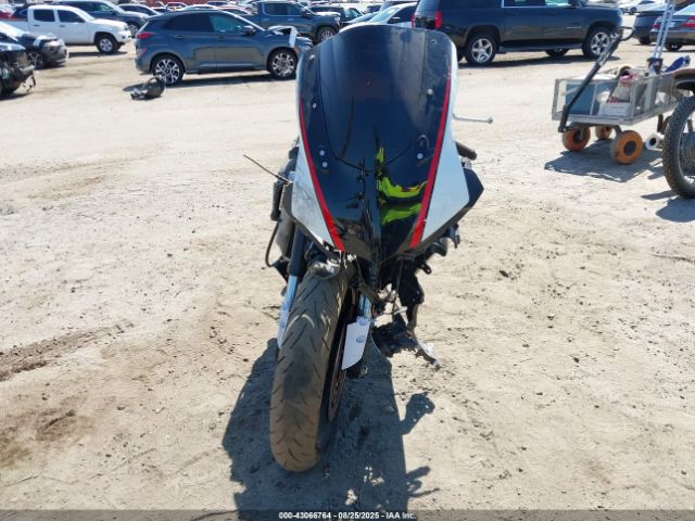 2016 YAMAHA YZFR1S JYARN42Y2GA000228 Photo 4