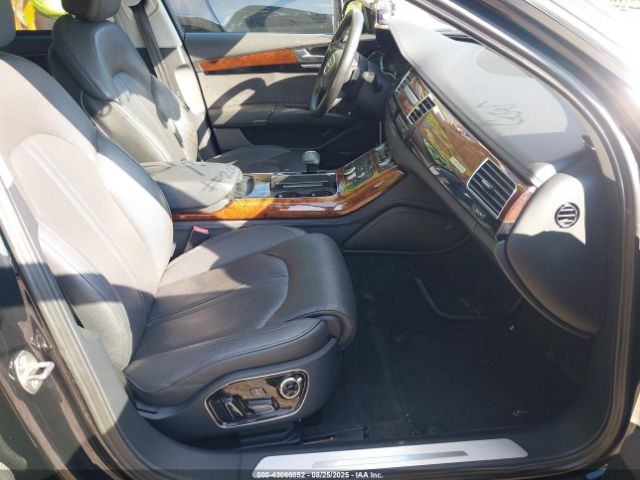 2011 AUDI A8 L WAURVAFD6BN027974 Photo 4