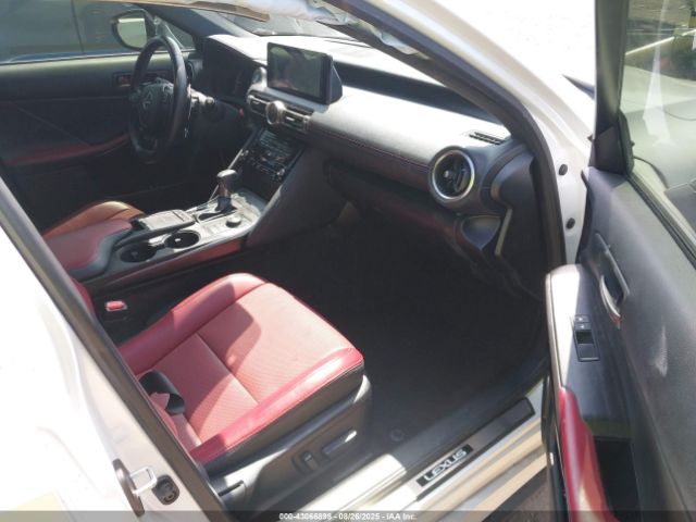 2022 LEXUS IS 300 JTHDA1D28N5121240 Photo 4