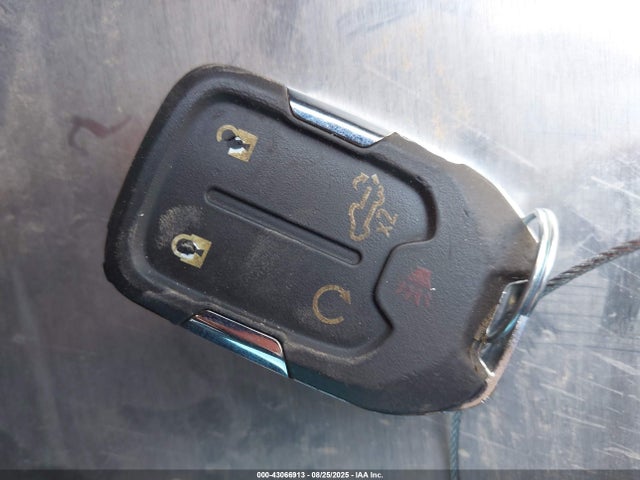 1GCPWCET3MZ266275 Chevrolet lm2