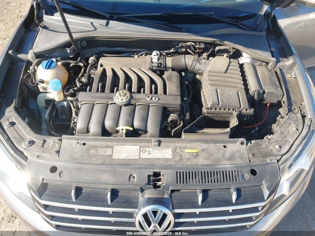 Volkswagen Passat 2015 1VWCM7A36FC025556 Image 10