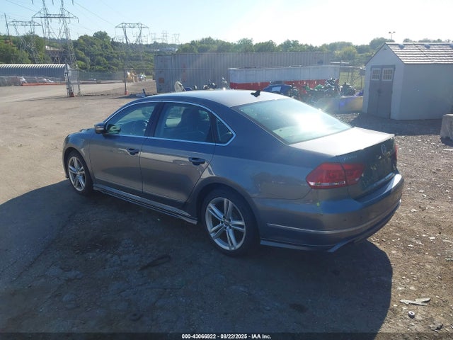 Volkswagen Passat 2015 1VWCM7A36FC025556 Image 3