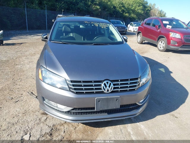 Volkswagen Passat 2015 1VWCM7A36FC025556 Image 6