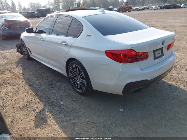 WBAJA9C57JB249394 BMW 530e