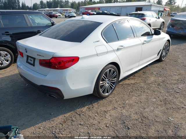 WBAJA9C57JB249394 BMW 530e